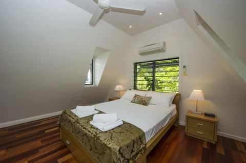 Canopy Chalet 10 - Accommodation China 3
