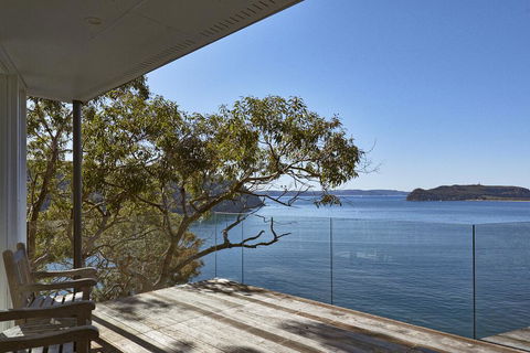 Cape Mackerel Cabin With Magic Palm Beach & Pittwater Views - Accommodation China 1