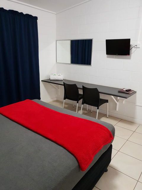 Capricorn Hotel - Accommodation Guide 2