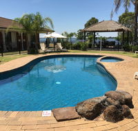 Capricorn Motor Inn - Accommodation Asia