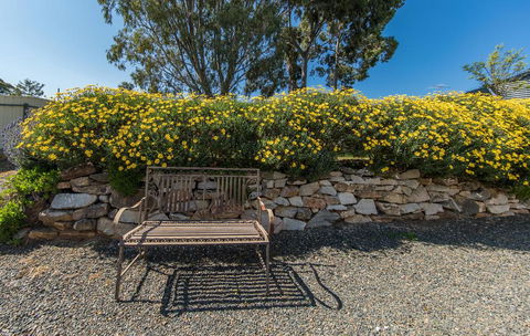 Captain Rodda's Cottage - Accommodation Asia 3