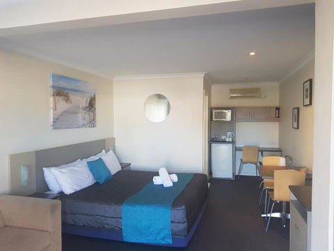 Caravilla Motor Inn - Accommodation Asia 2