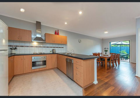 Cardiff St House - Accommodation Asia 0