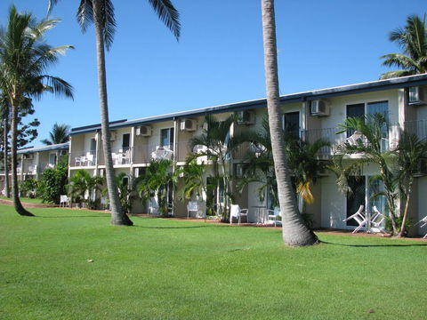Cardwell Beachcomber Motel & Tourist Park - Accommodation Asia 0