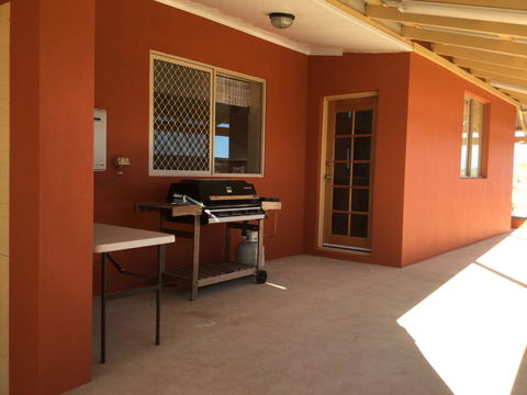 Caretakers Cottage Budget Accommodation - Accommodation Asia 0
