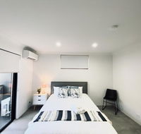 Carlton 4 - Accommodation Guide