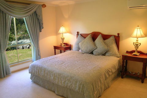Carolynnes Cottages - Accommodation Asia 1
