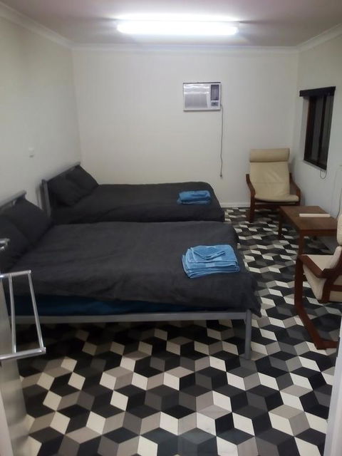 Cartledge Ave - Accommodation Asia 2