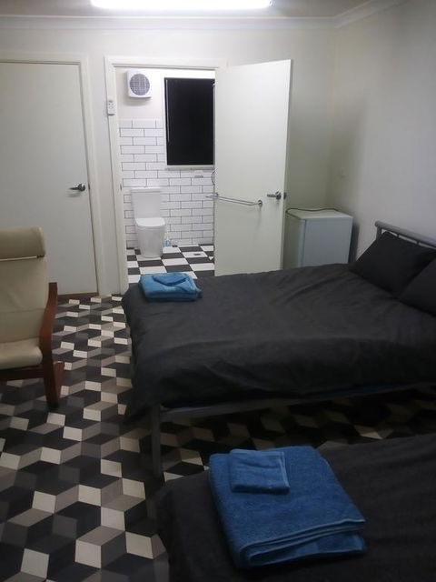 Cartledge Ave - Accommodation Asia 1