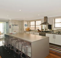 Casa Callala on King George - well appointed home - Accommodation Asia