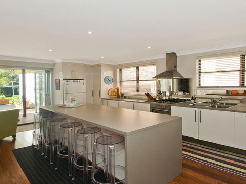 Casa Callala On King George - Well Appointed Home - Accommodation Asia 0