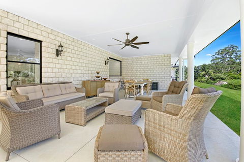 Casa Paradiso - Accommodation Guide 1