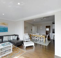 Casa Sorella - beachfront family home - Accommodation Asia