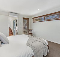 CASTWOOD VILLA No. 1 - Accommodation Guide