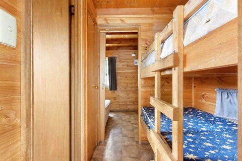 Casual Beachin It Family Getaway- With Bungalow On Beachfront - Accommodation Asia 3