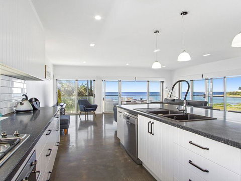 Catalina - Brand New House - Accommodation Asia 3