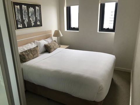 CBD Penthouse View Apartment - Accommodation Guide 3