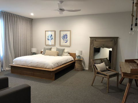 CC By The Sea - Accommodation Guide 1