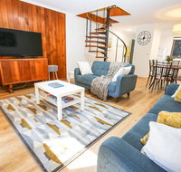 Cedar Holiday Units - Apartment 5 - Accommodation Guide