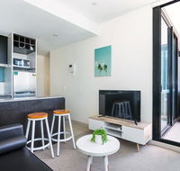 Central and Modern Apartment in Melbourne CBD - Accommodation Guide