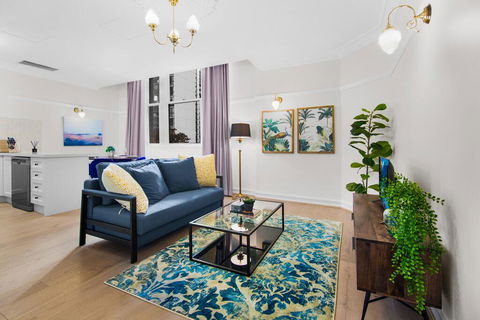 Central Apartment With Spacious Living And Dining - Accommodation Guide 0