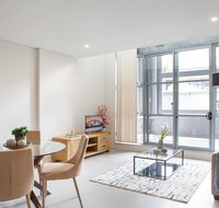 Central City Loft With Gym and Pool - Accommodation Guide