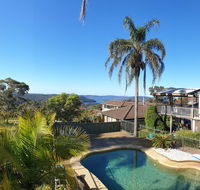 Central Coast Getaway 4B Family Holiday Home - Accommodation Asia