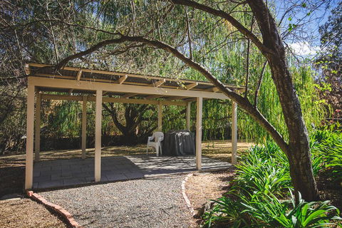 Central Highlands Motor Inn - Accommodation Asia 2