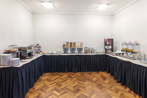 Central Motel & Apartments, Best Western Signature Collection - Accommodation Guide 3