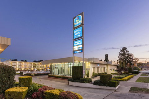 Central Motel & Apartments, Best Western Signature Collection - Accommodation Guide 1