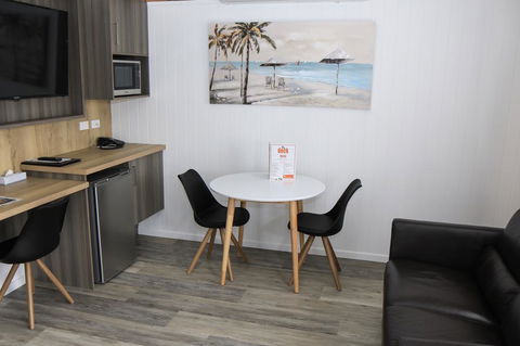 Central Motor Inn - Accommodation Asia 3