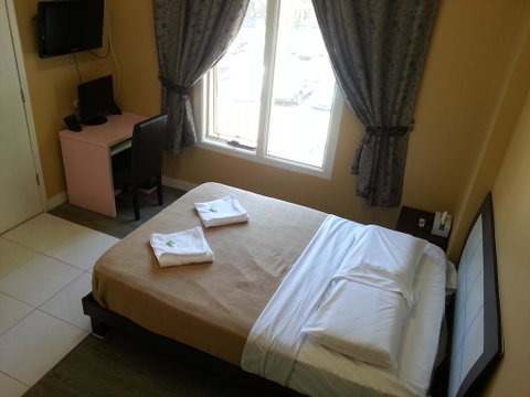 Central Private Hotel - Accommodation Guide 2