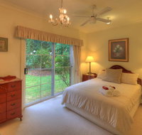Chalets Lumineux - Accommodation Guide