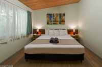 Book Lake Eacham Accommodation Vacations Accommodation China Accommodation China