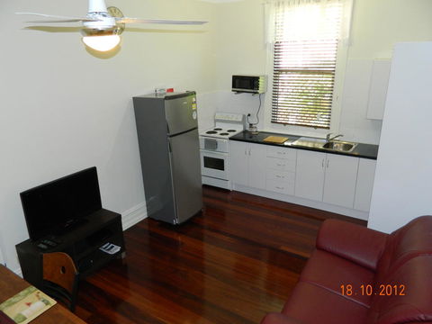 Champion Bay Apartments - Accommodation Asia 0
