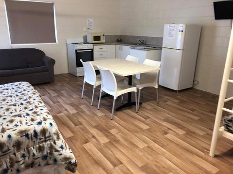 Charters Towers Tourist Park - Accommodation Guide 1