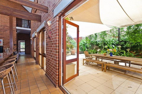 Chateau Cottesloe By The Beach - Accommodation Guide 2