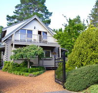 Cherry Cottage - Leura - Accommodation Asia