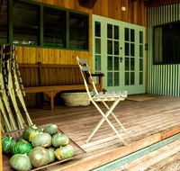 Chevys Rest - Accommodation Asia