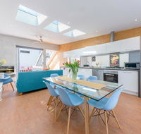 Chic East Sydney Pad - Accommodation Guide