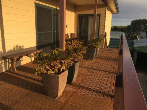 Chill N Sea Coastal Retreat - Accommodation Asia 1