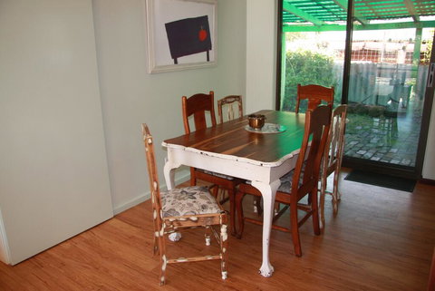 Chuditch Holiday Home Dwellingup - Great Central Location - Accommodation Asia 3
