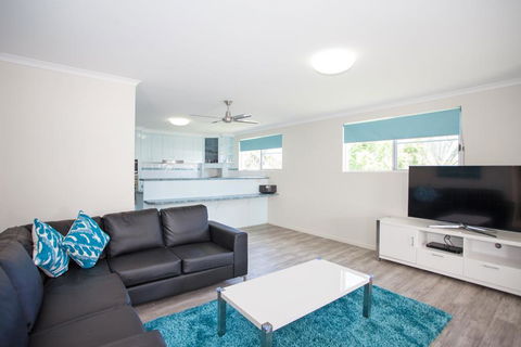 City Beach Holiday House - Accommodation China 2