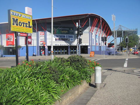 City Beach Motel - Accommodation Asia 2