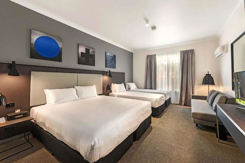 CKS Sydney Airport Hotel (formerly Quality Hotel) - Accommodation Guide 1