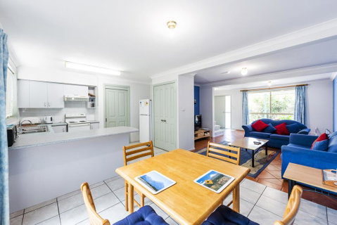 Clifton On Charles - Accommodation Guide 2