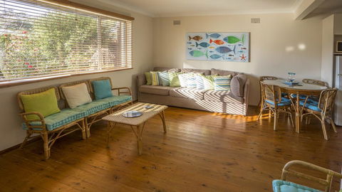 Clissold Street 11 Mollymook - Accommodation Guide 1