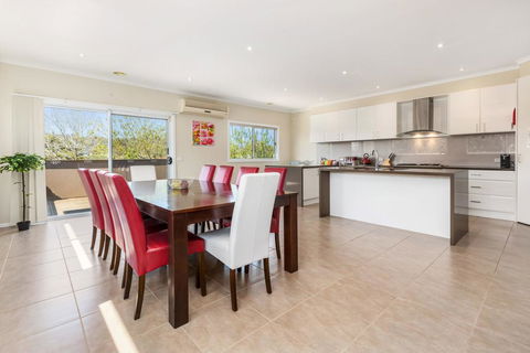 CLOUD NINE - ROSEBUD - Accommodation Asia 1