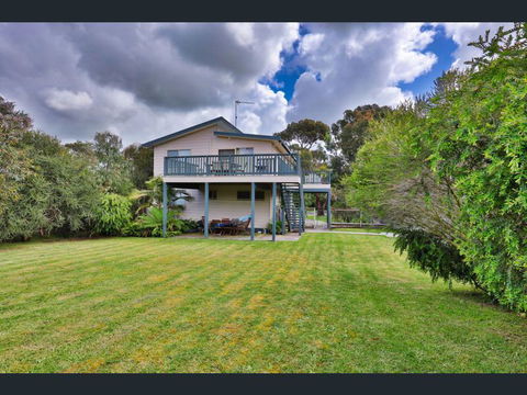 Cloudbreak At Inverloch - Pet Friendly Near Beach - Accommodation Guide 1
