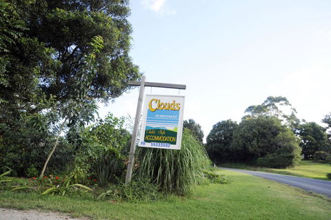 Clouds On Beechmont - Accommodation Asia 1